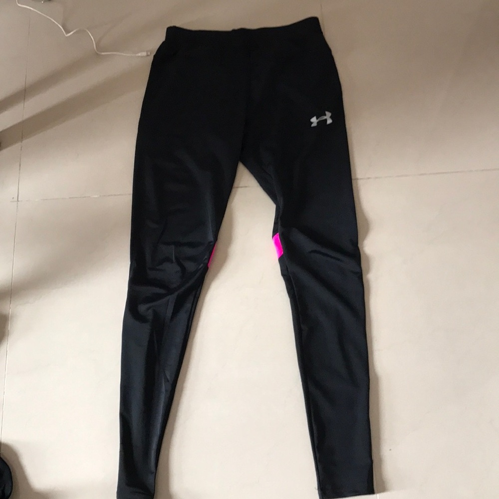 Brand new under armour legging.